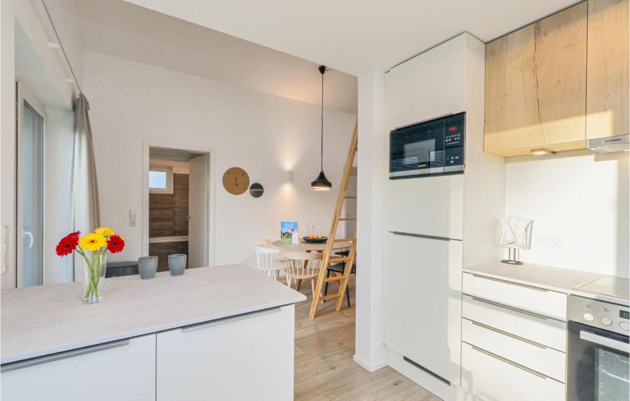 Gorgeous Home In Lembruch-Duemmer See With Kitchen Экстерьер фото